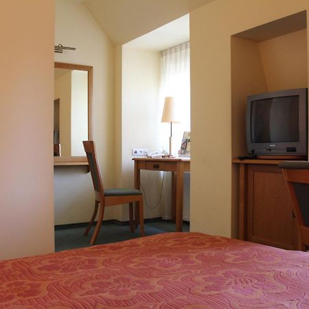 Hotel Zajazd Kultury, Dawniej Pocztowy Zielona Gora  Bagian luar foto