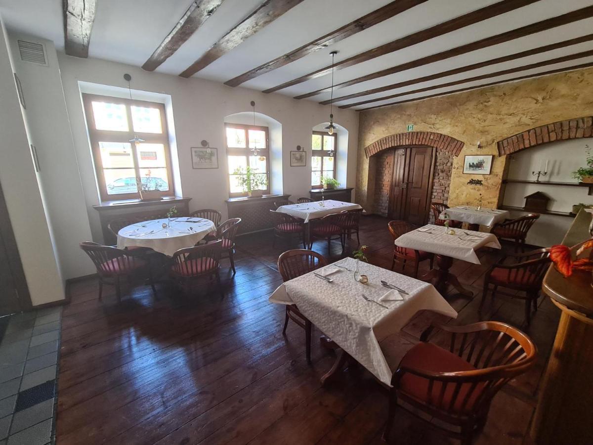 Hotel Zajazd Kultury, Dawniej Pocztowy Zielona Gora  Bagian luar foto
